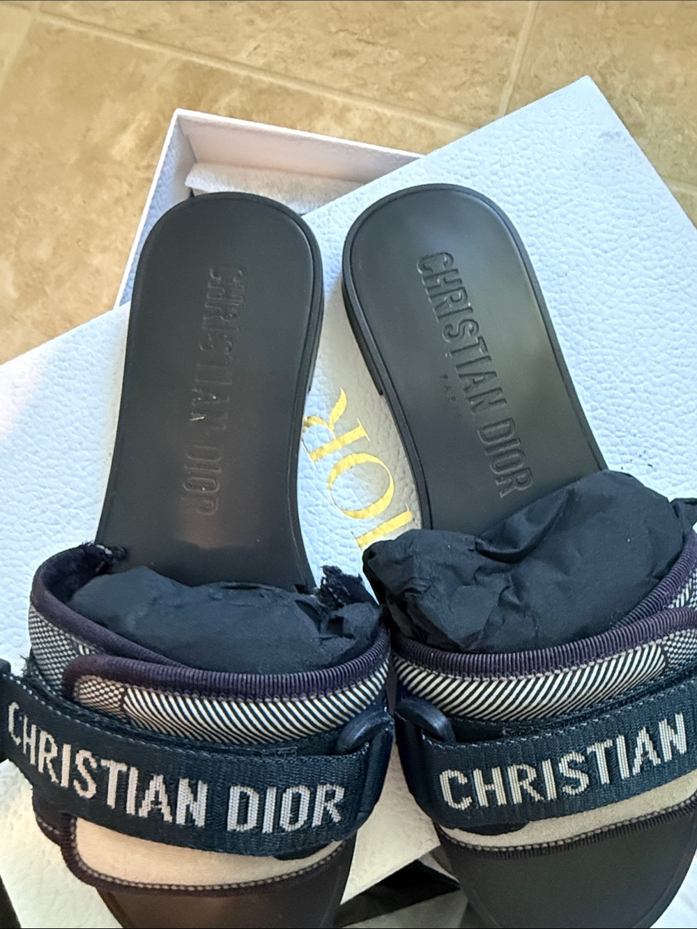 Dior - Picture 5 of 12